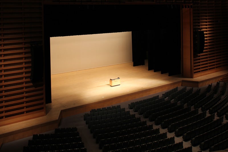 見え 東京 国際 方 座席 フォーラム 今度、東京国際フォーラムのＡホールで行われるオーケストラのコ