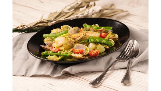 海老と浅利のジェノベーゼスパゲッティー