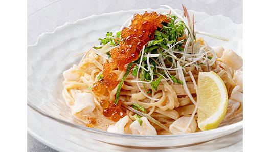 いくらとヤリイカの明太クリーム冷製リングイネ