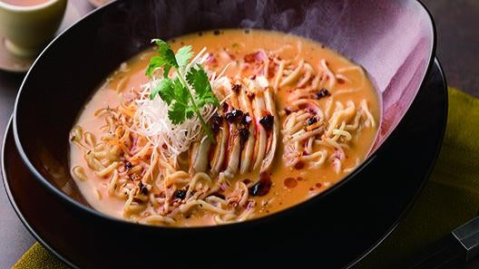 よだれ鶏の坦々麺